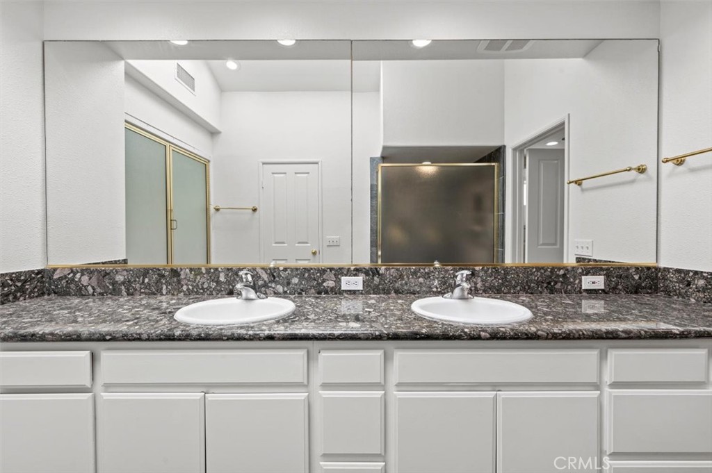608 W Oceanfront, Newport Beach CA 92661 - photo 19