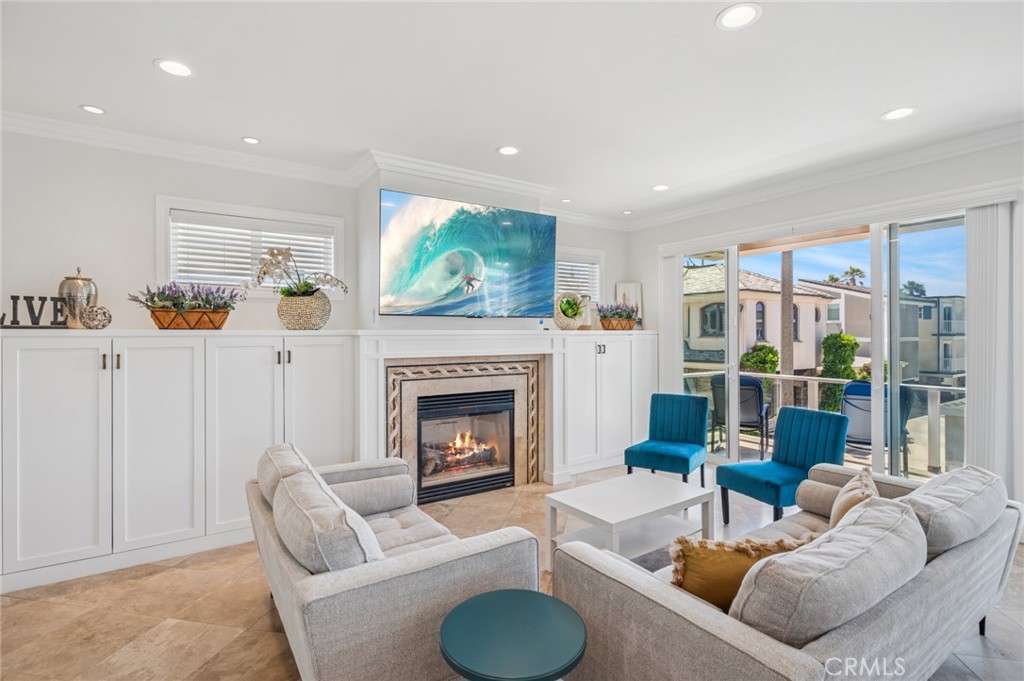 6111 Seashore Drive, Newport Beach CA 92663 - photo 18