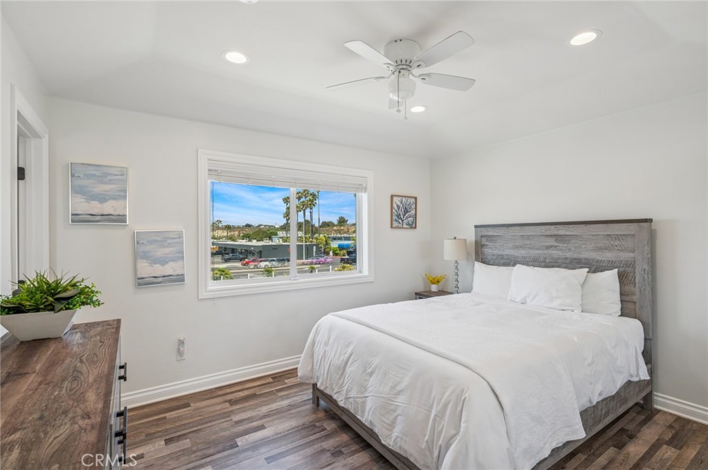 6111 Seashore Drive, Newport Beach CA 92663 - photo 29