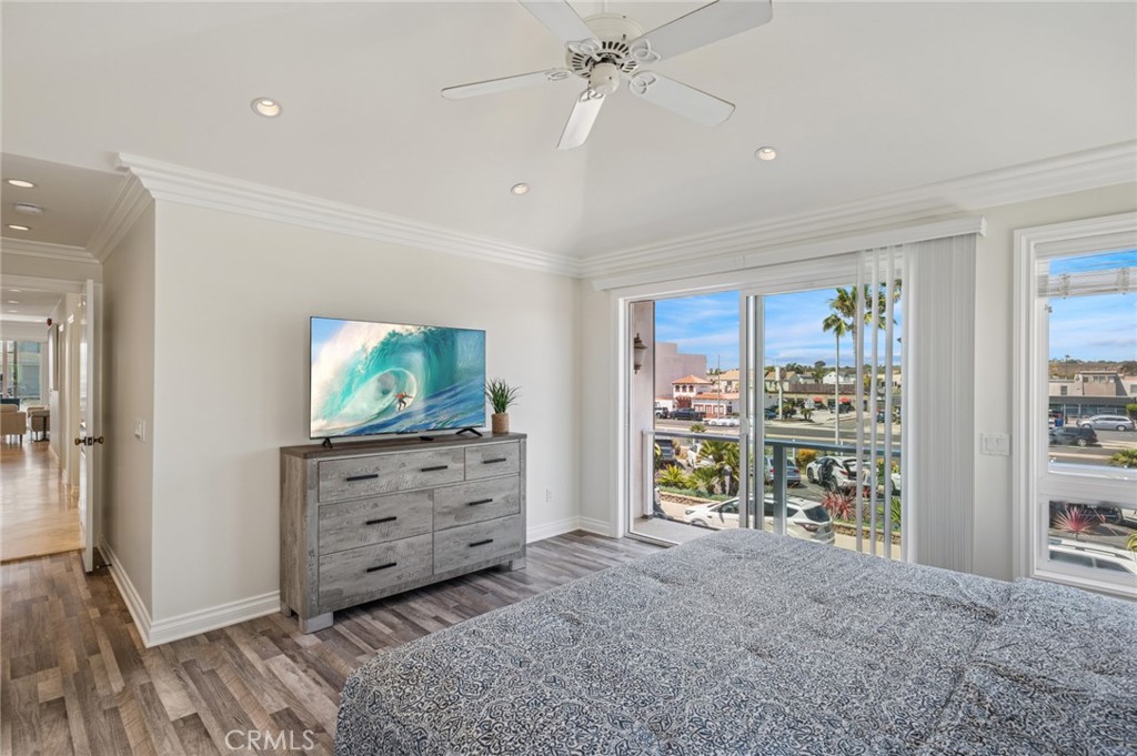 6111 Seashore Drive, Newport Beach CA 92663 - photo 34