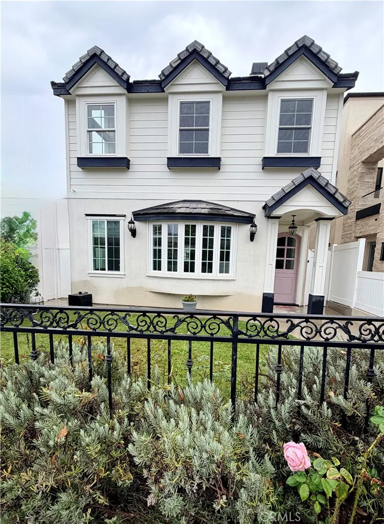 613 Poppy Avenue, Newport Beach
