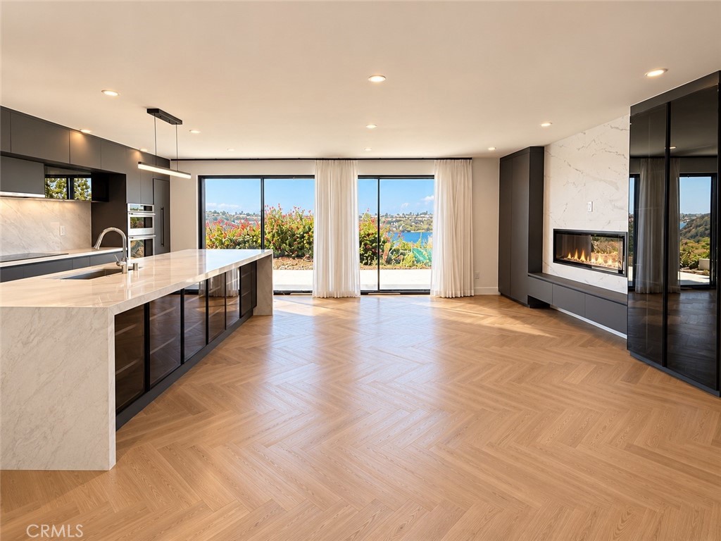 635 Vista Bonita, Newport Beach CA 92660 - photo 3