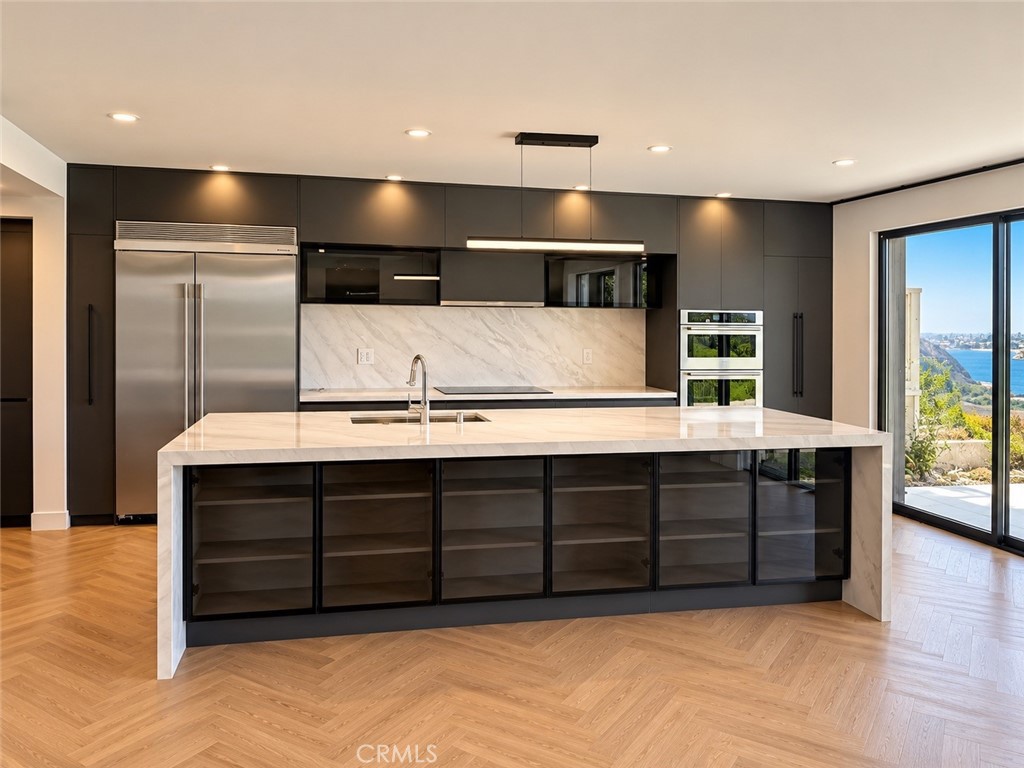 635 Vista Bonita, Newport Beach CA 92660 - photo 5