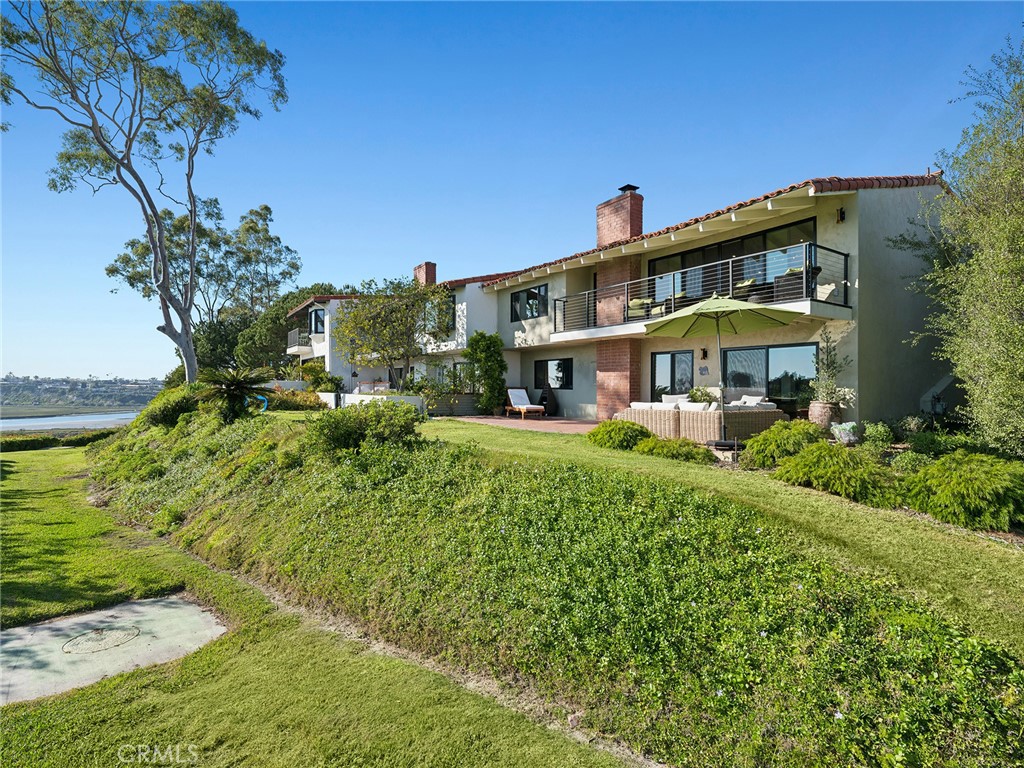 659 Vista Bonita, Newport Beach CA 92660 - photo 1