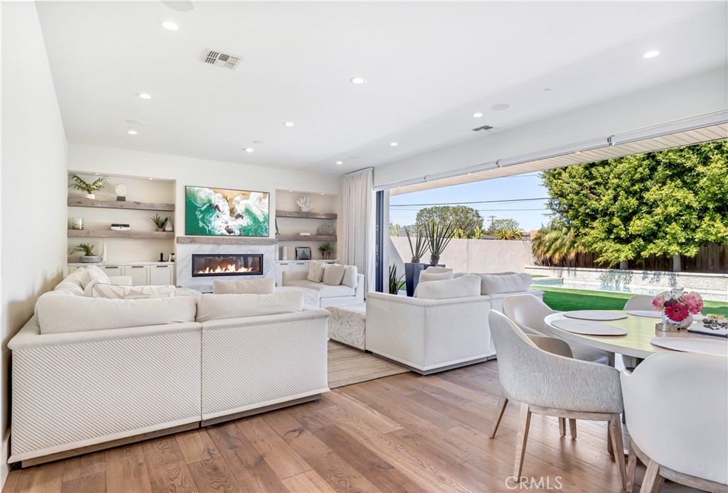 660 Kings Road, Newport Beach CA 92663 - photo 5