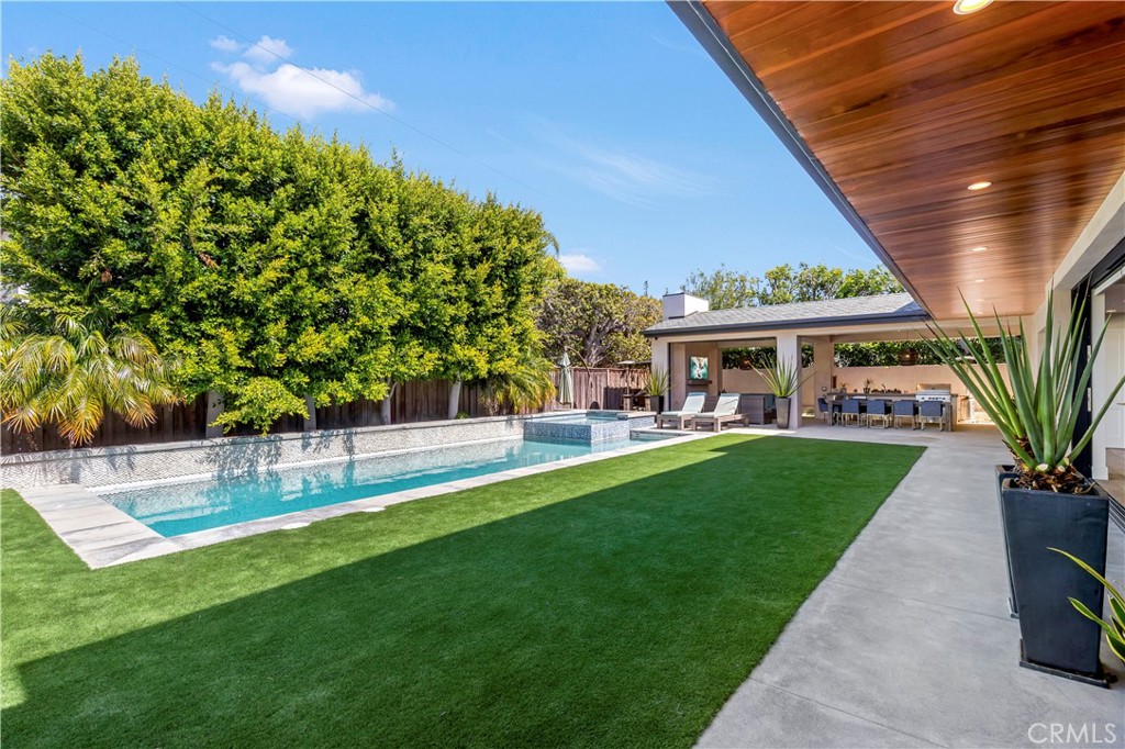 660 Kings Road, Newport Beach CA 92663 - photo 12