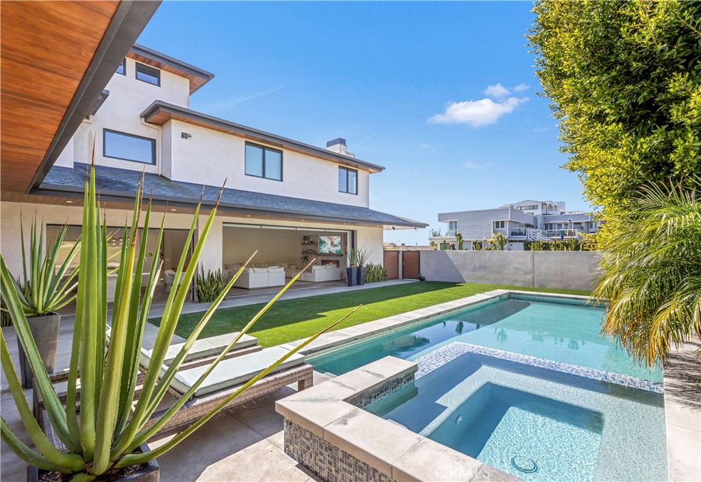 660 Kings Road, Newport Beach CA 92663 - photo 14