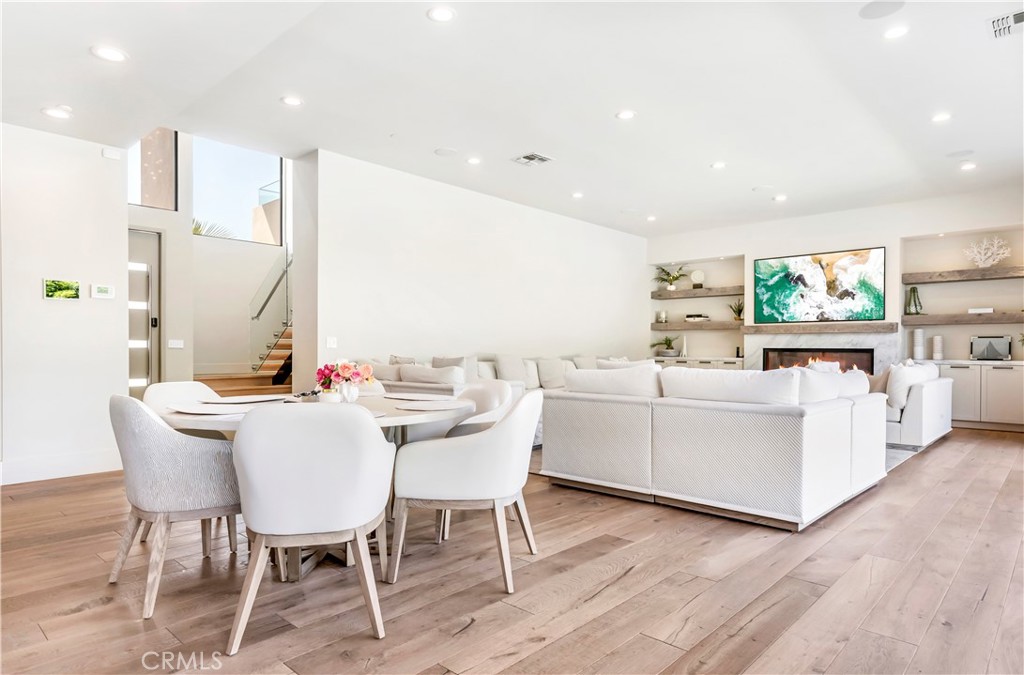 660 Kings Road, Newport Beach CA 92663 - photo 15