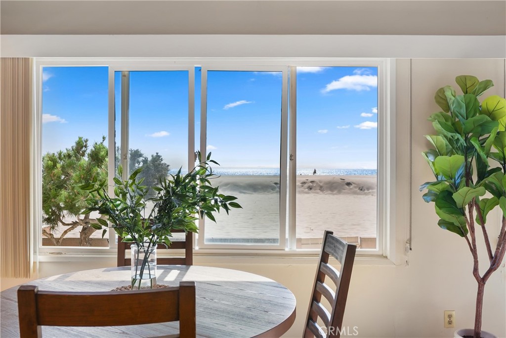 6902 W Oceanfront, Newport Beach CA 92663 - photo 15