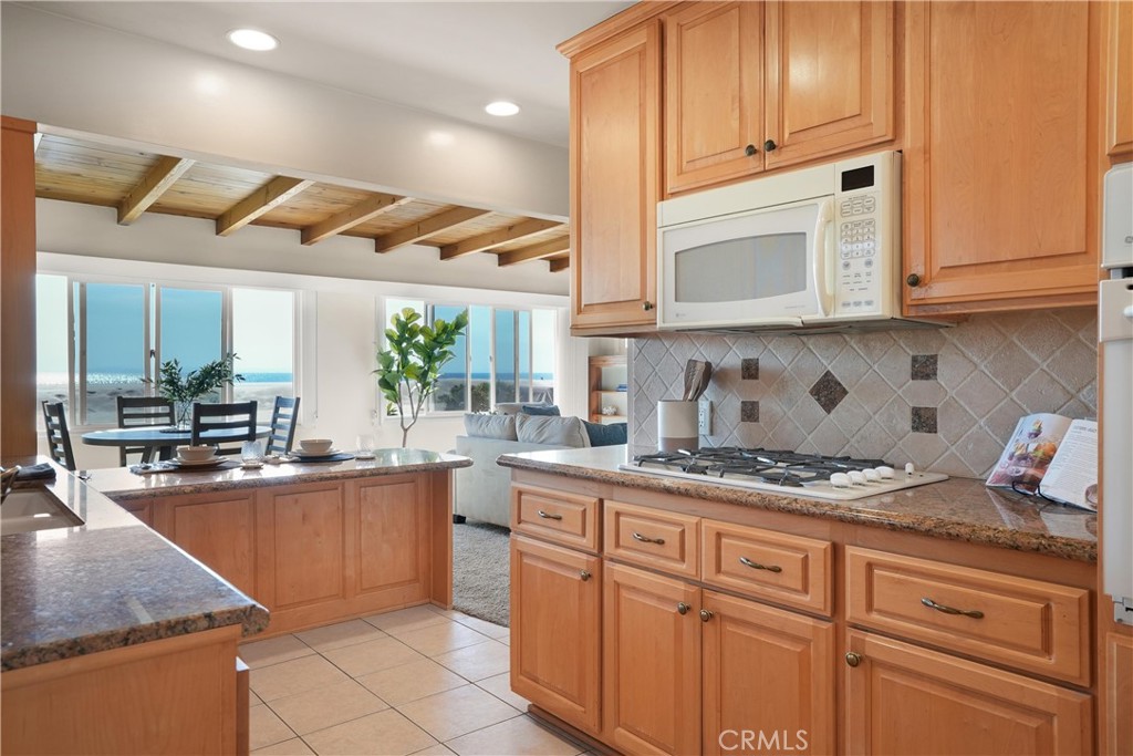 6902 W Oceanfront, Newport Beach CA 92663 - photo 23