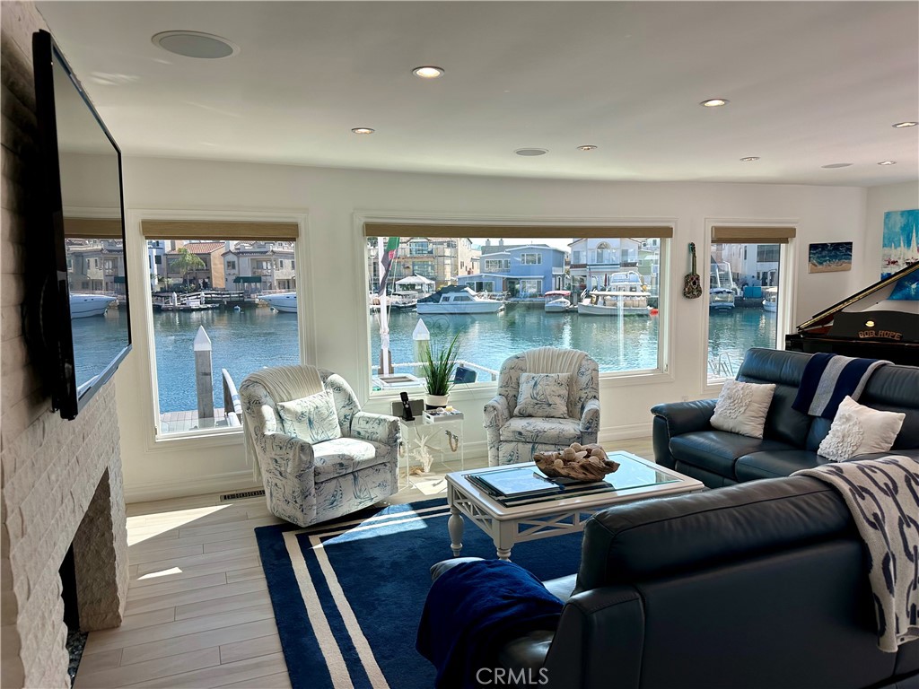 7 Balboa Coves, Newport Beach CA 92663 - photo 4