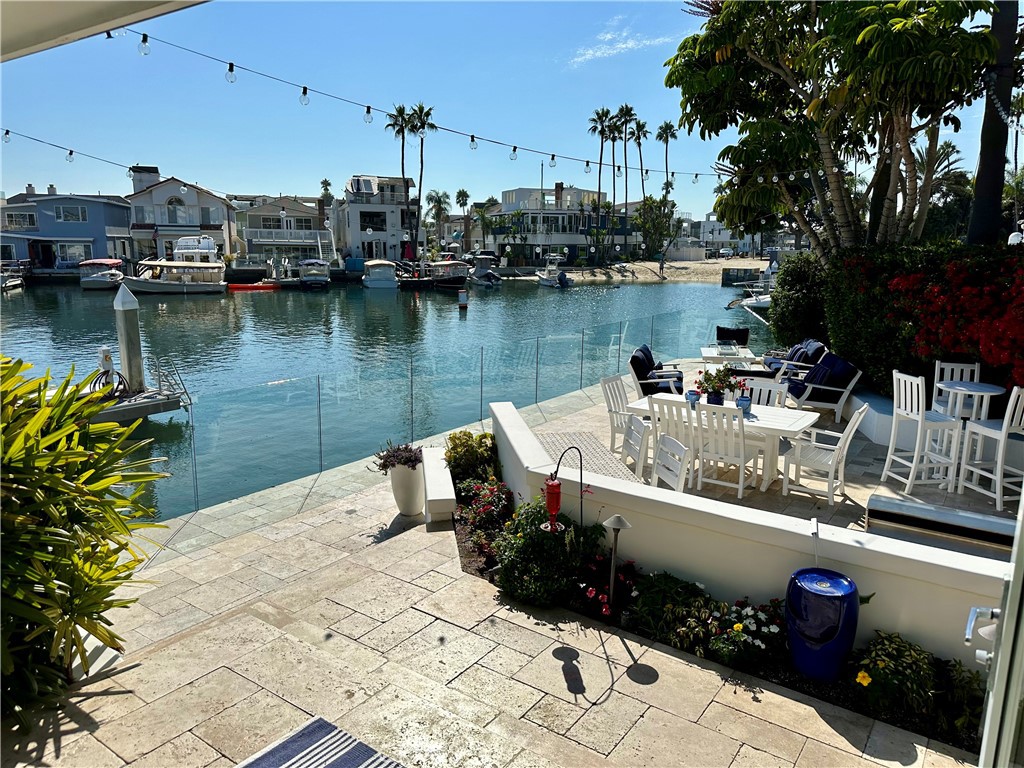 7 Balboa Coves, Newport Beach CA 92663 - photo 18