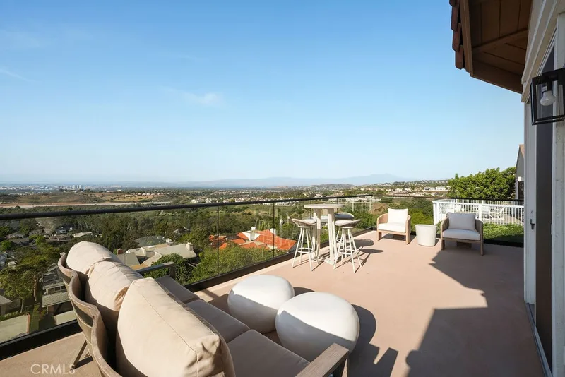 7 Cherbourg, Newport Beach, CA 92660