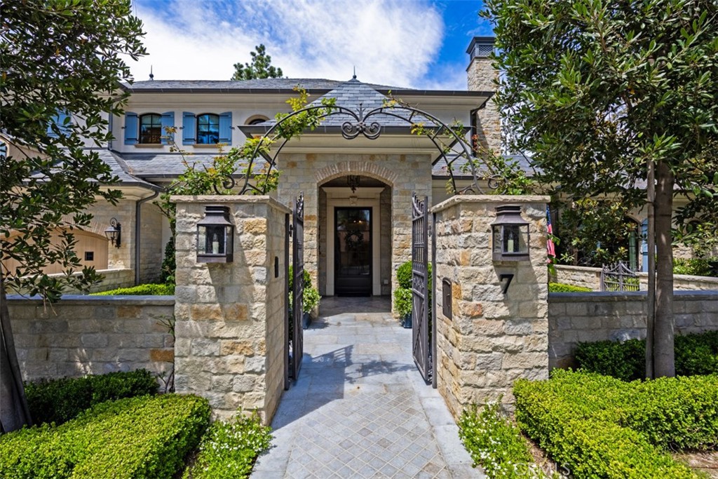 7 Oakmont Lane, Newport Beach CA 92660 - photo 4