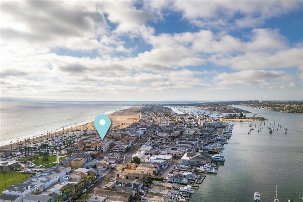 700 E Oceanfront, Newport Beach CA 92661 - photo 4