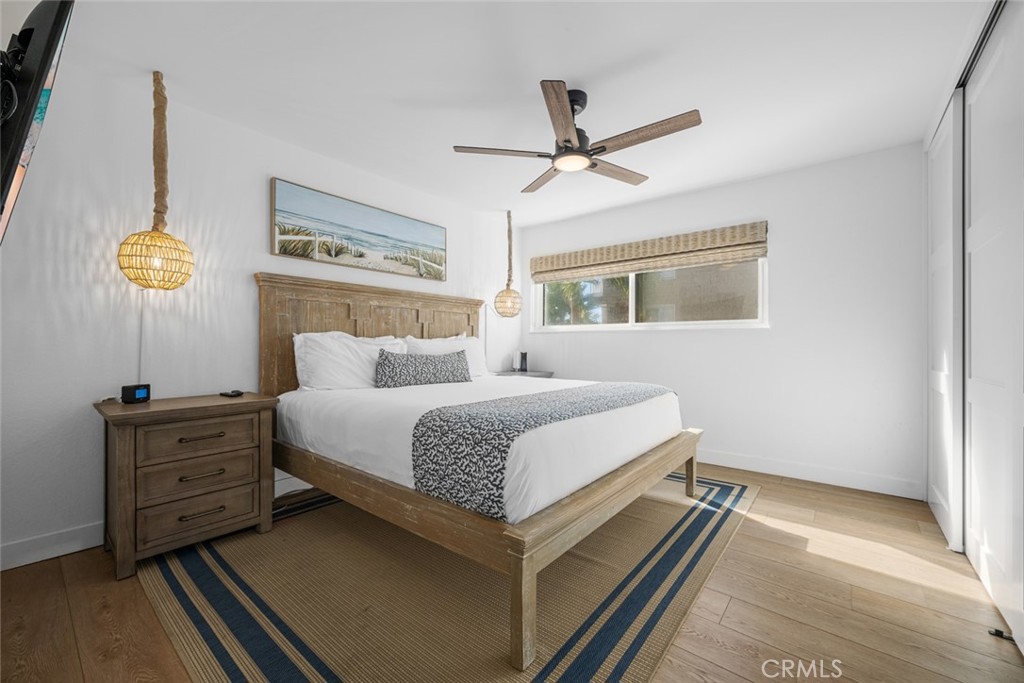 700 E Oceanfront, Newport Beach CA 92661 - photo 26