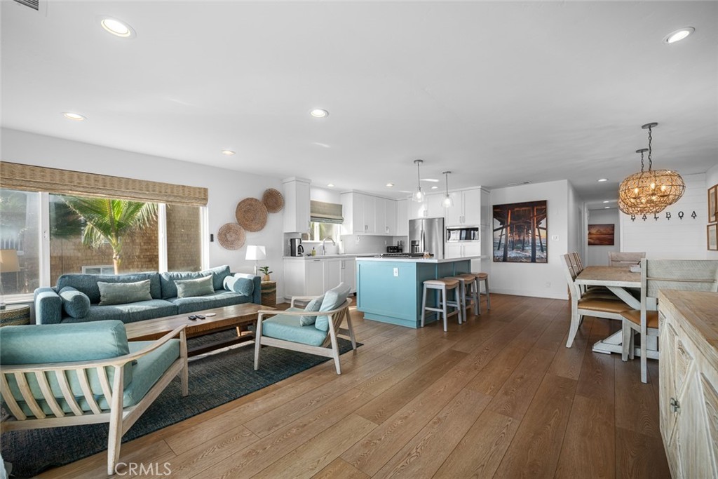 700 E Oceanfront, Newport Beach CA 92661 - photo 34