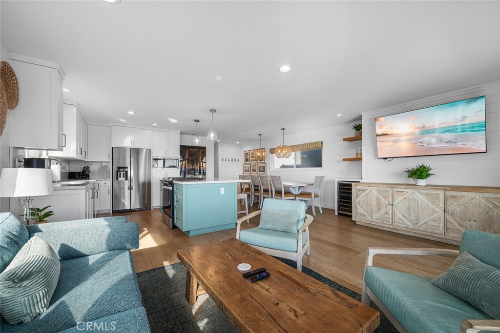 700 E Oceanfront, Newport Beach CA 92661 - photo 37