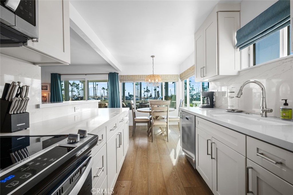 700 E Oceanfront, Newport Beach CA 92661 - photo 53