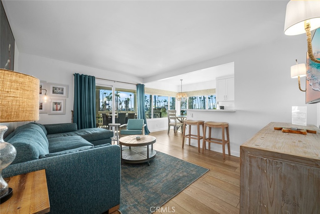 700 E Oceanfront, Newport Beach CA 92661 - photo 8