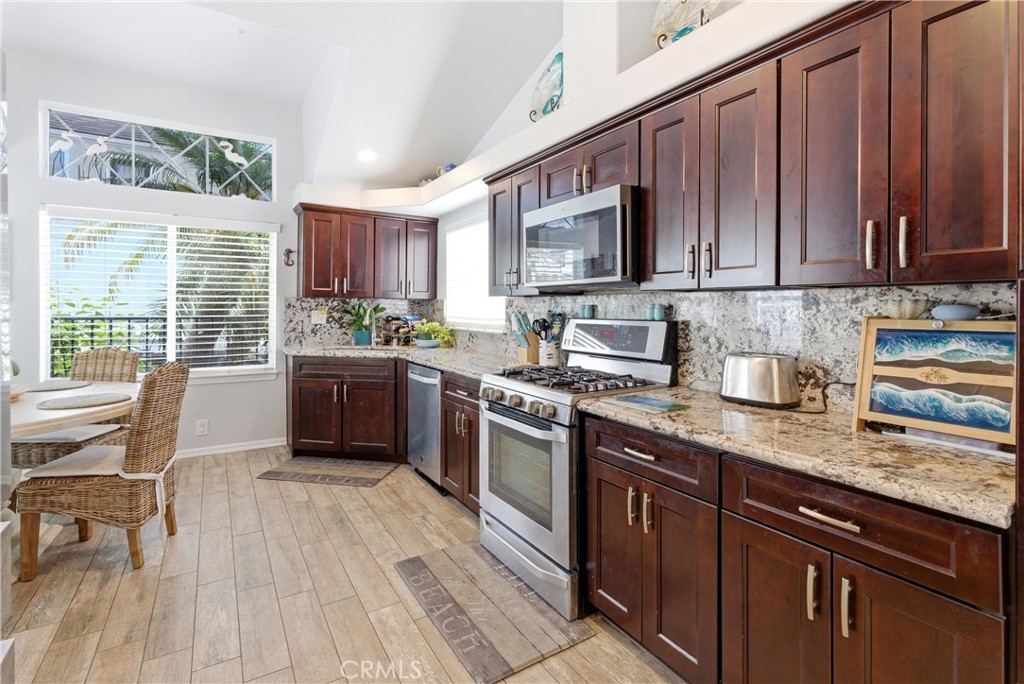 700 Lido Park Drive 14, Newport Beach CA 92663 - photo 11