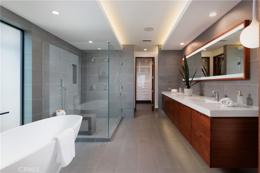 7104 W Oceanfront, Newport Beach CA 92663 - photo 22