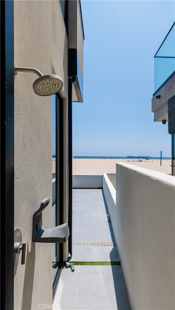 7104 W Oceanfront, Newport Beach CA 92663 - photo 38