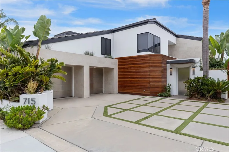715 Bayside Drive, Newport Beach, CA 92660