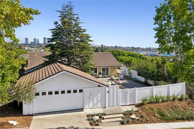 727 Bellis Street, Newport Beach, CA 92660