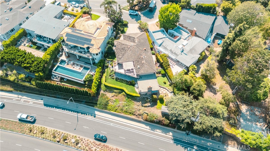 730 Saint James Place, Newport Beach CA 92663 - photo 1