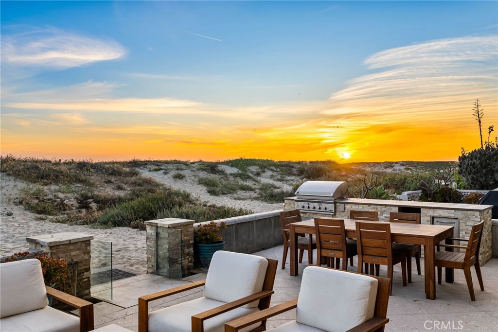 7304 W Oceanfront, Newport Beach CA 92663 - photo 2