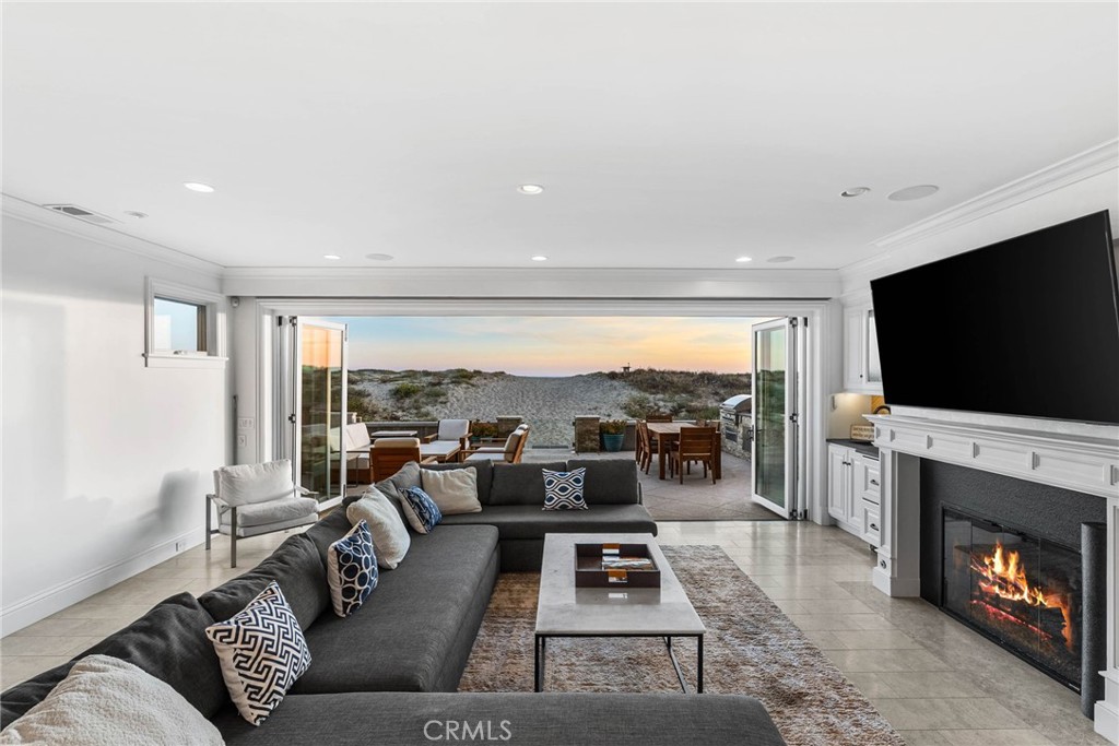 7304 W Oceanfront, Newport Beach CA 92663 - photo 7