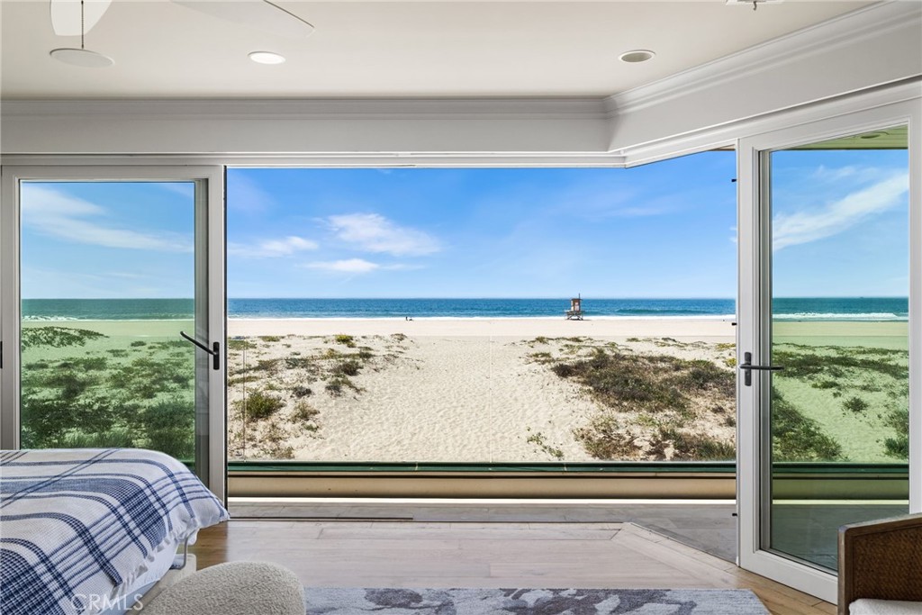 7304 W Oceanfront, Newport Beach CA 92663 - photo 23