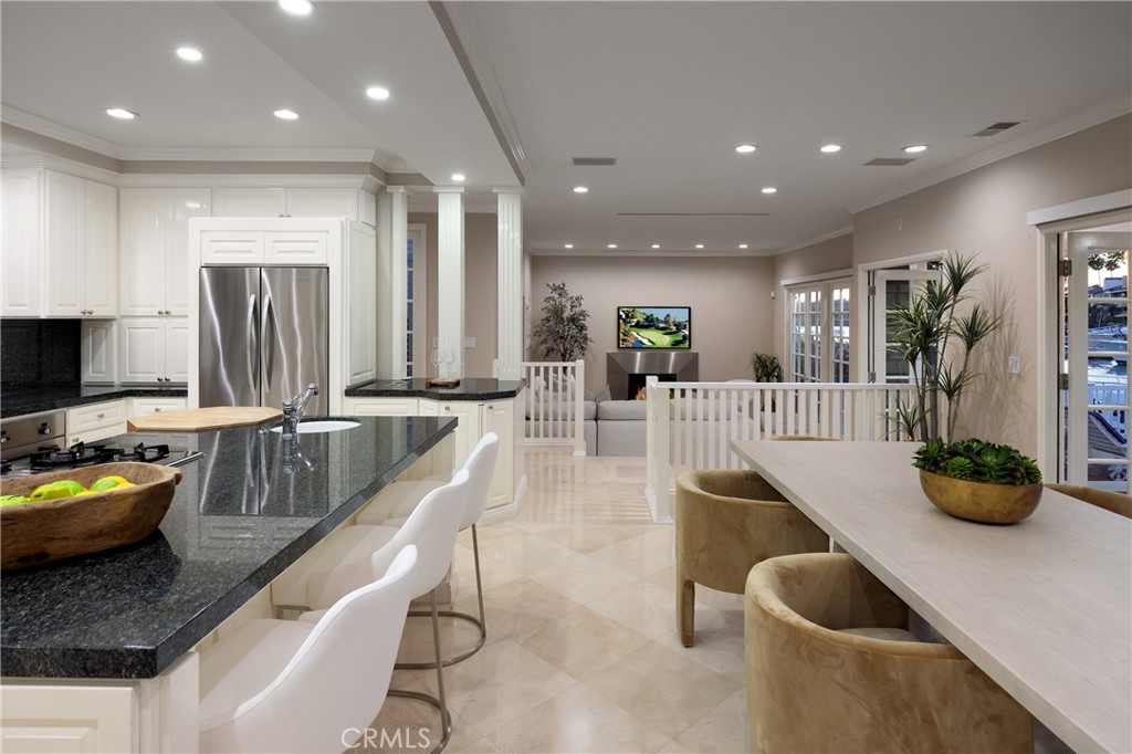 736 Harbor Island Drive, Newport Beach CA 92660 - photo 31