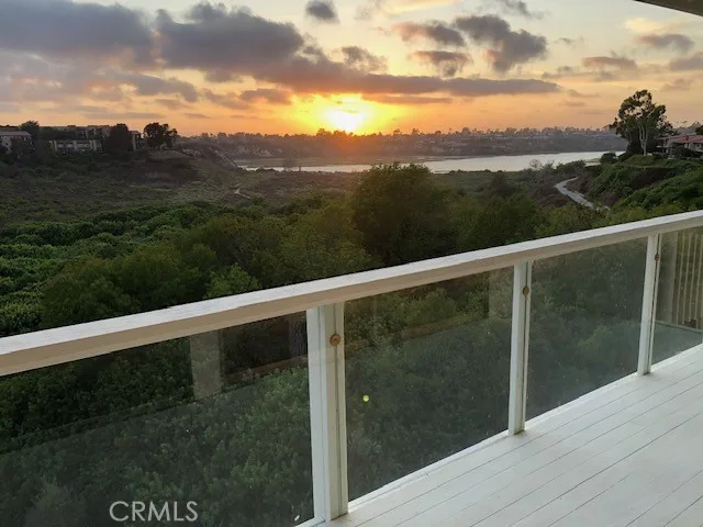 745 Domingo Drive 2, Newport Beach, CA 92660