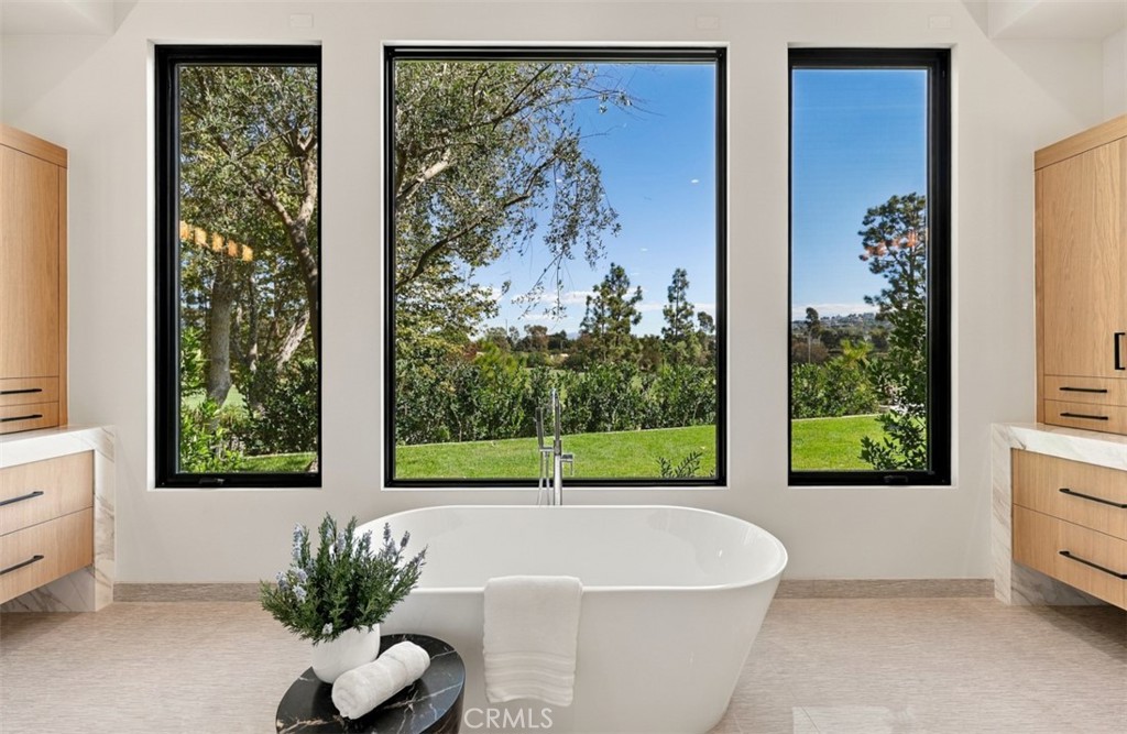 76 Hillcrest Lane, Newport Beach CA 92660 - photo 38