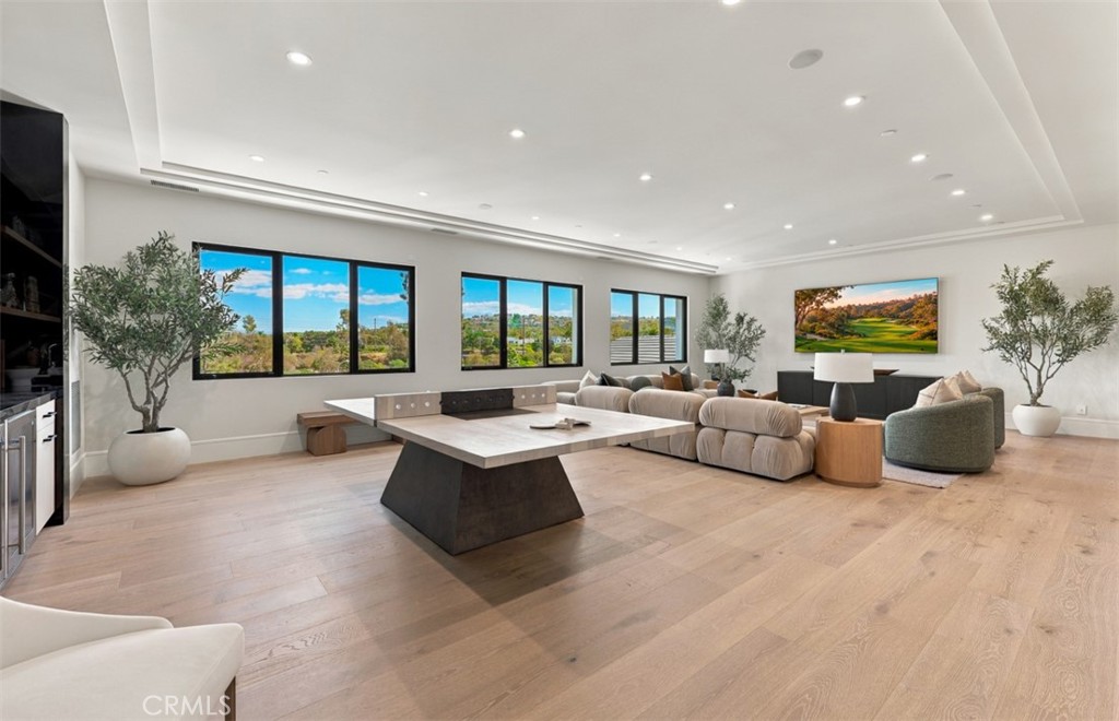76 Hillcrest Lane, Newport Beach CA 92660 - photo 54