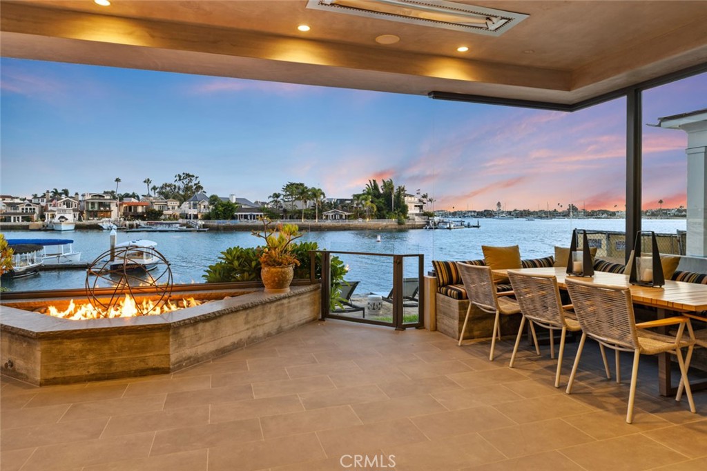8 Beacon Bay, Newport Beach CA 92660 - photo 1