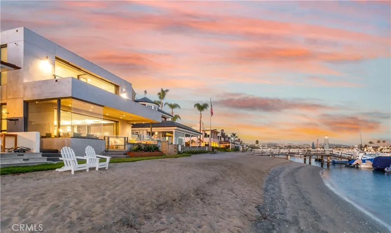8 Beacon Bay, Newport Beach