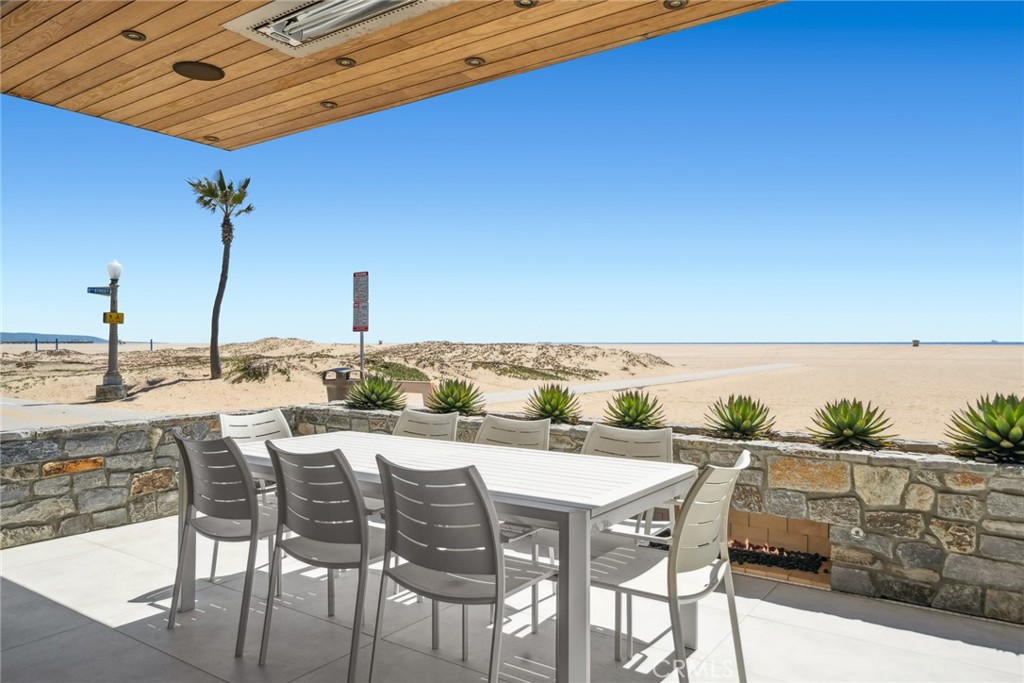 800 W Oceanfront, Newport Beach CA 92661 - photo 6
