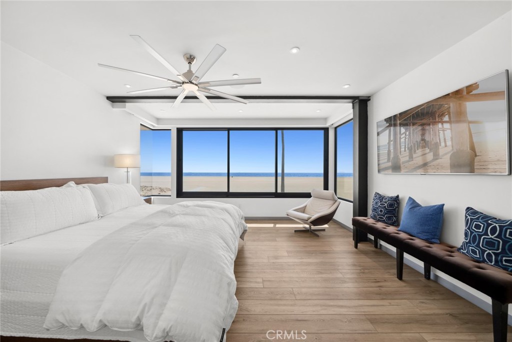 800 W Oceanfront, Newport Beach CA 92661 - photo 9