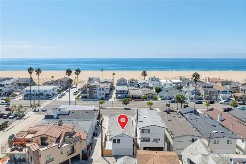 806 W Balboa Boulevard 1/2, Newport Beach, CA 92661