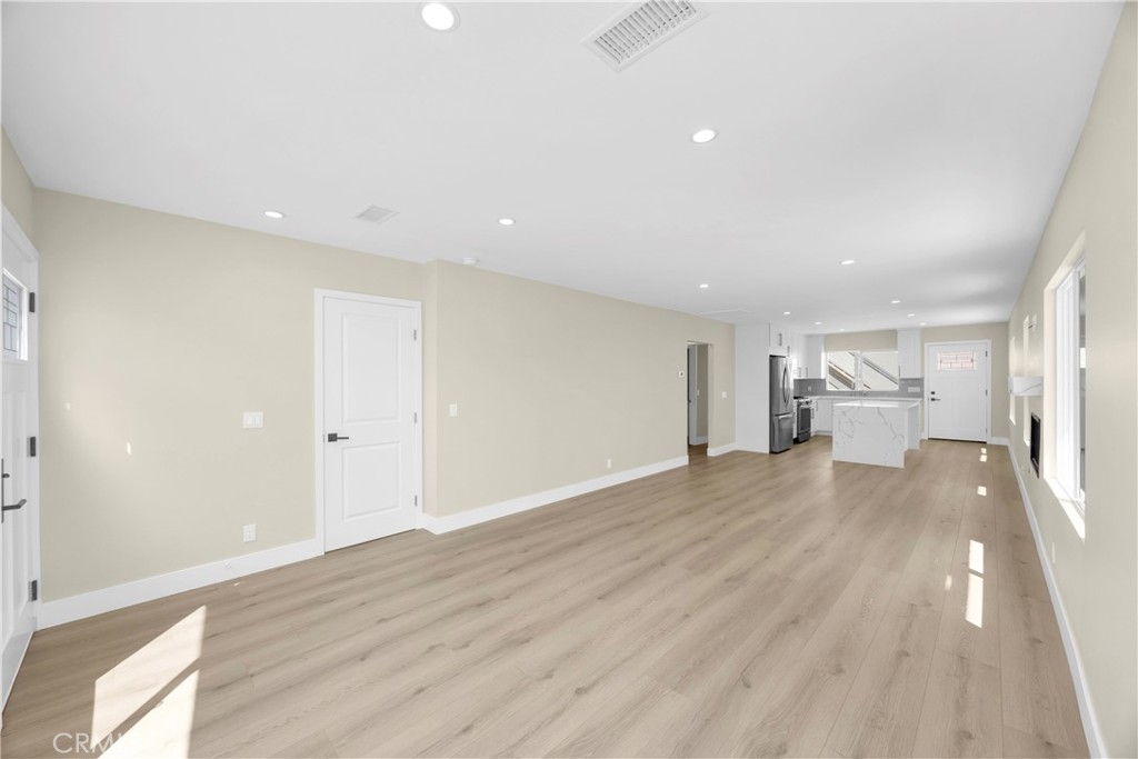 806 W Balboa Boulevard Front, Newport Beach CA 92661 - photo 9