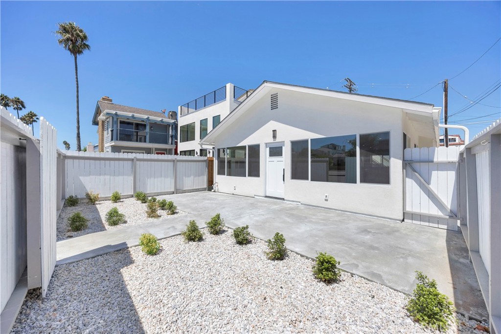 806 W Balboa Boulevard, Newport Beach CA 92661 - photo 1