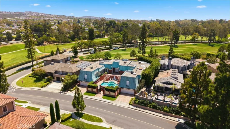 81 Royal Saint George Road, Newport Beach