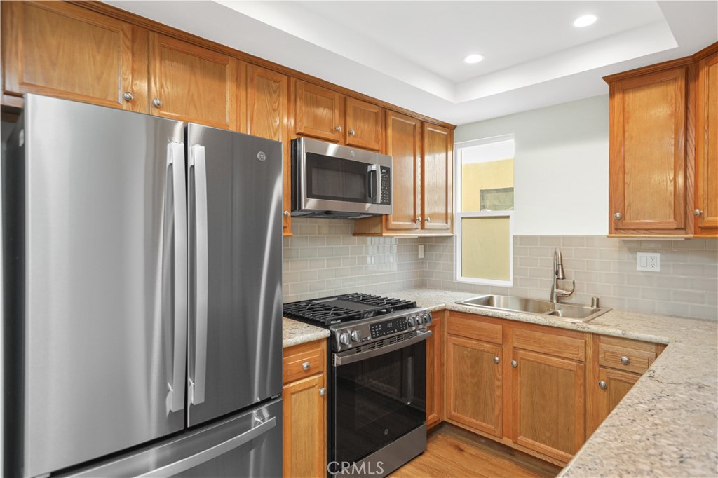 810 W BALBOA Boulevard A, Newport Beach CA 92661 - photo 8