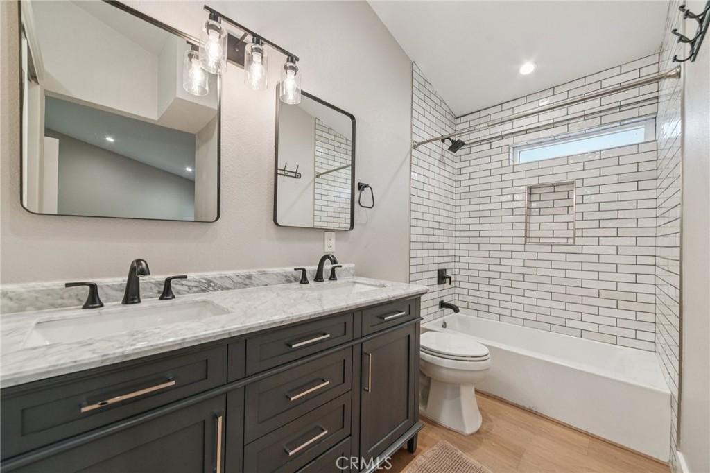 835 Amigos, Newport Beach CA 92660 - photo 22