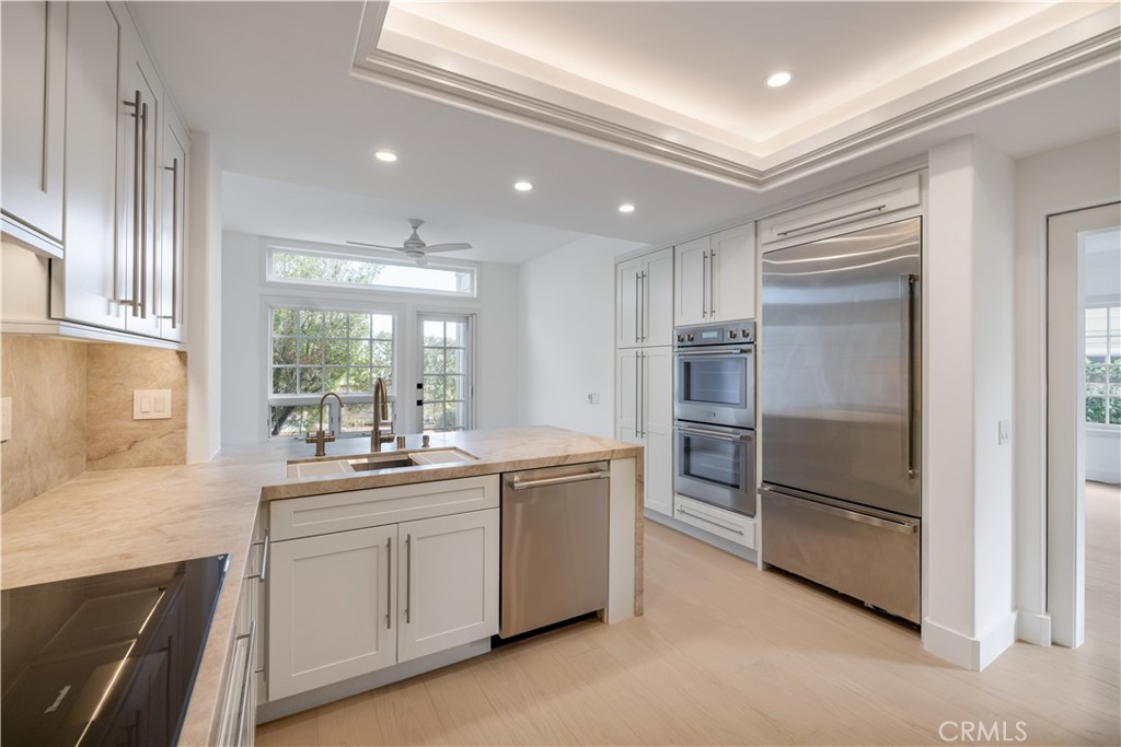 85 Hillsdale, Newport Beach CA 92660 - photo 5