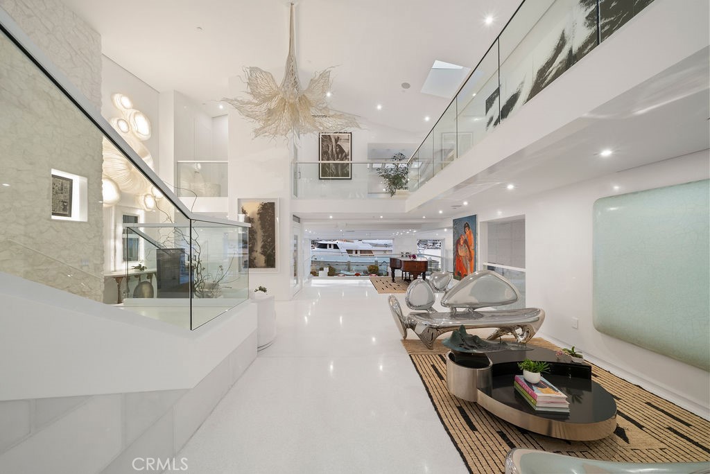 87 Linda, Newport Beach CA 92660 - photo 4