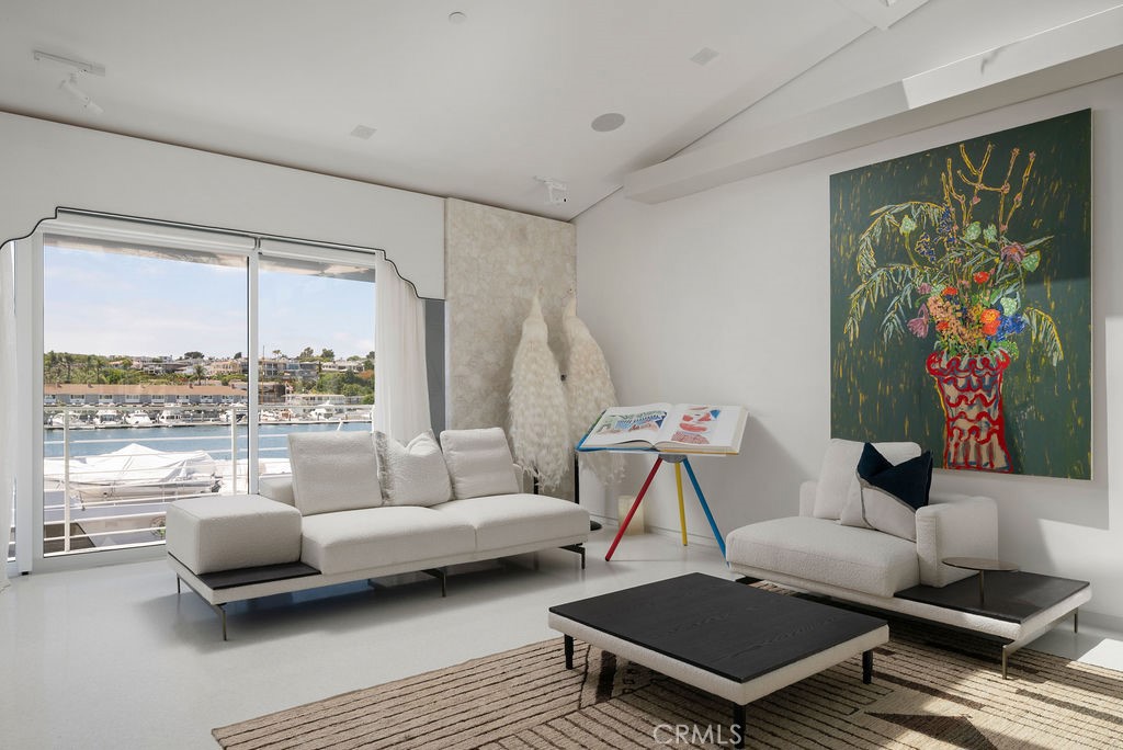 87 Linda, Newport Beach CA 92660 - photo 17